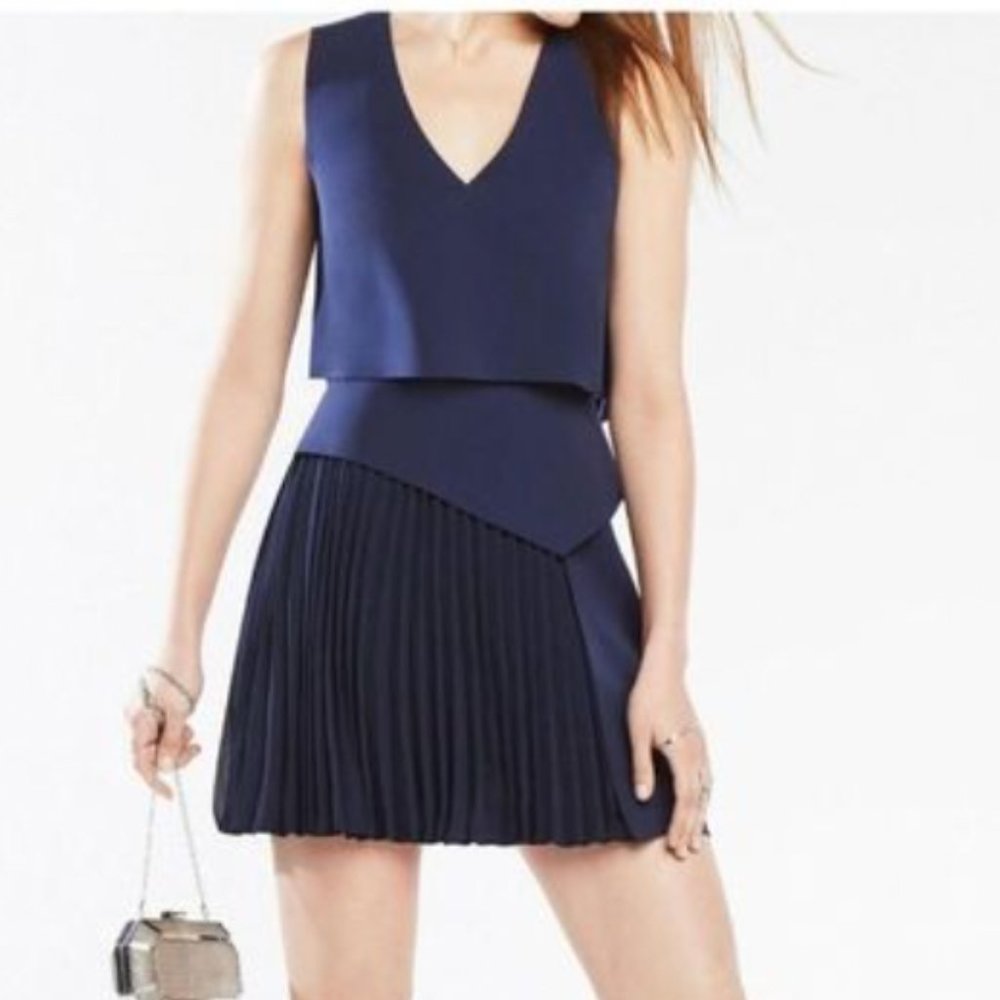 BCBG MaxAzaria Abilena Multi-Layer Pleasted Mini in Navy, Size 0